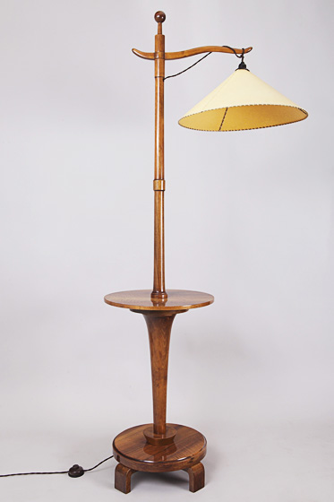 702 Stojací lampa