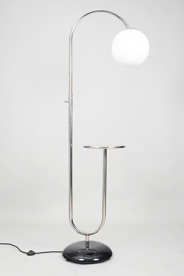 793 Stojací lampa