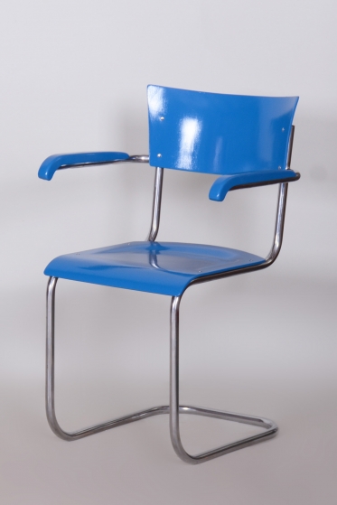 2495 Chair with armrests