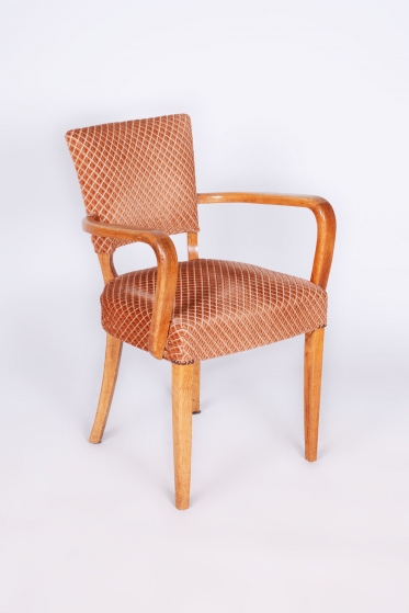 3642 Armchair