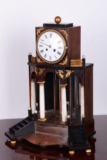 4262 H1/H139 - Portálové čtyřsloupové hodiny