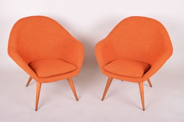 1588 Pair of arm-chairs