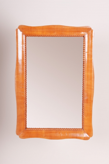 1810 Mirror in the frame