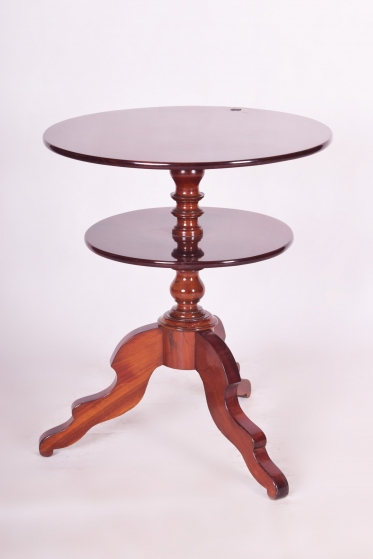 1816 Small table