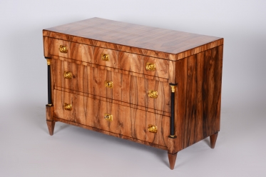 1995 Chest of drawers