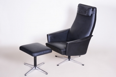 2373 Swivel chair with stool