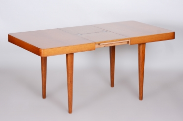 2467 Dining table