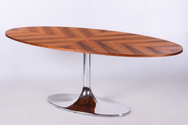 2628 Oval table