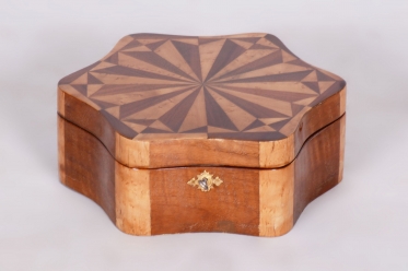 2817 Jewelry box