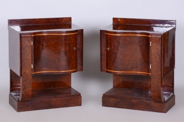 3321 Pair of bedside tables