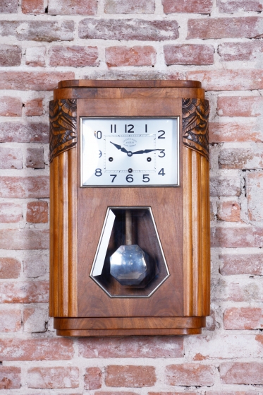 3654 Wall clock