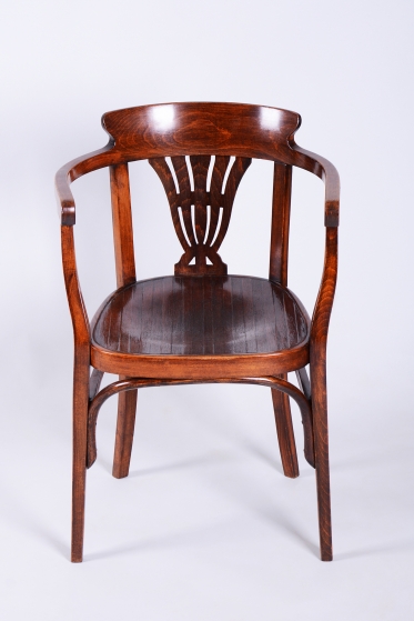 3840 Armchair
