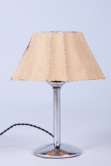 3933 V1E6 - Stolní lampa