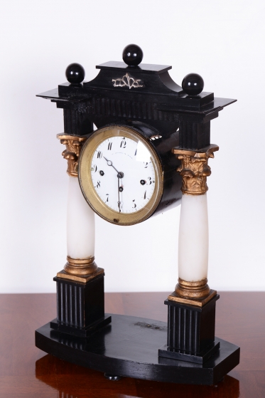 4335 H1/H212 - Portálové dvousloupové hodiny