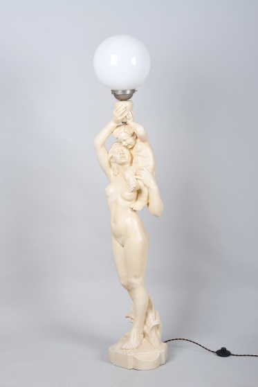 4494 P11 - Figurální podlahová lampa